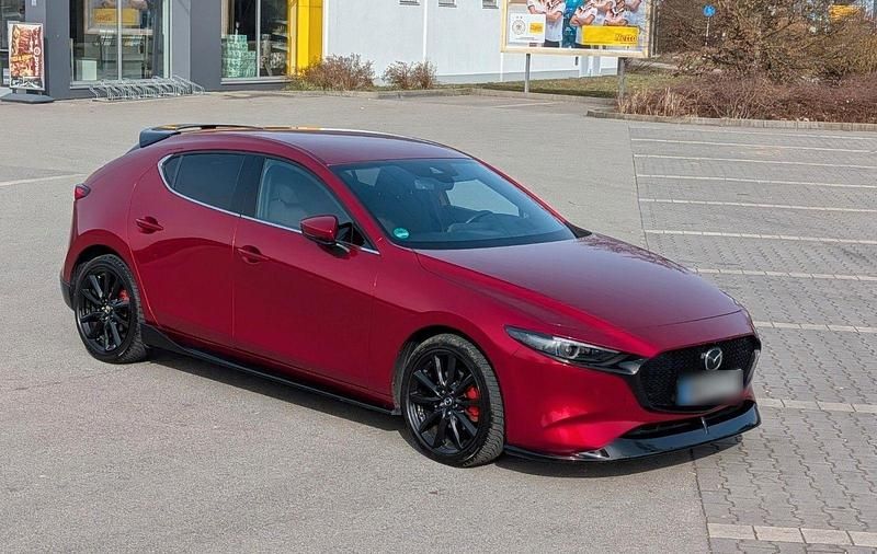 Gebraucht Mazda 3 Exclusive 186 PS (136 kW) 2023 Rot Limousine