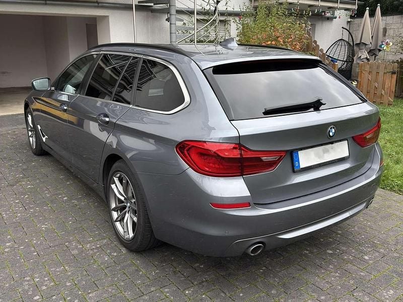 Gebraucht BMW 520 190 PS (139 kW) 2019 Andere farben Kombi