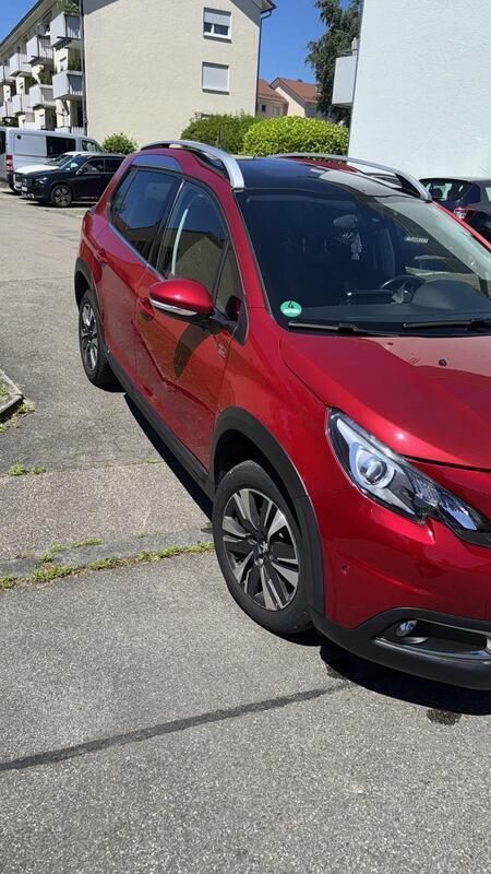 Rot Gebraucht 2018 Peugeot 2008 SUV | 9.000 € (Superpreis) - Bild 1/4