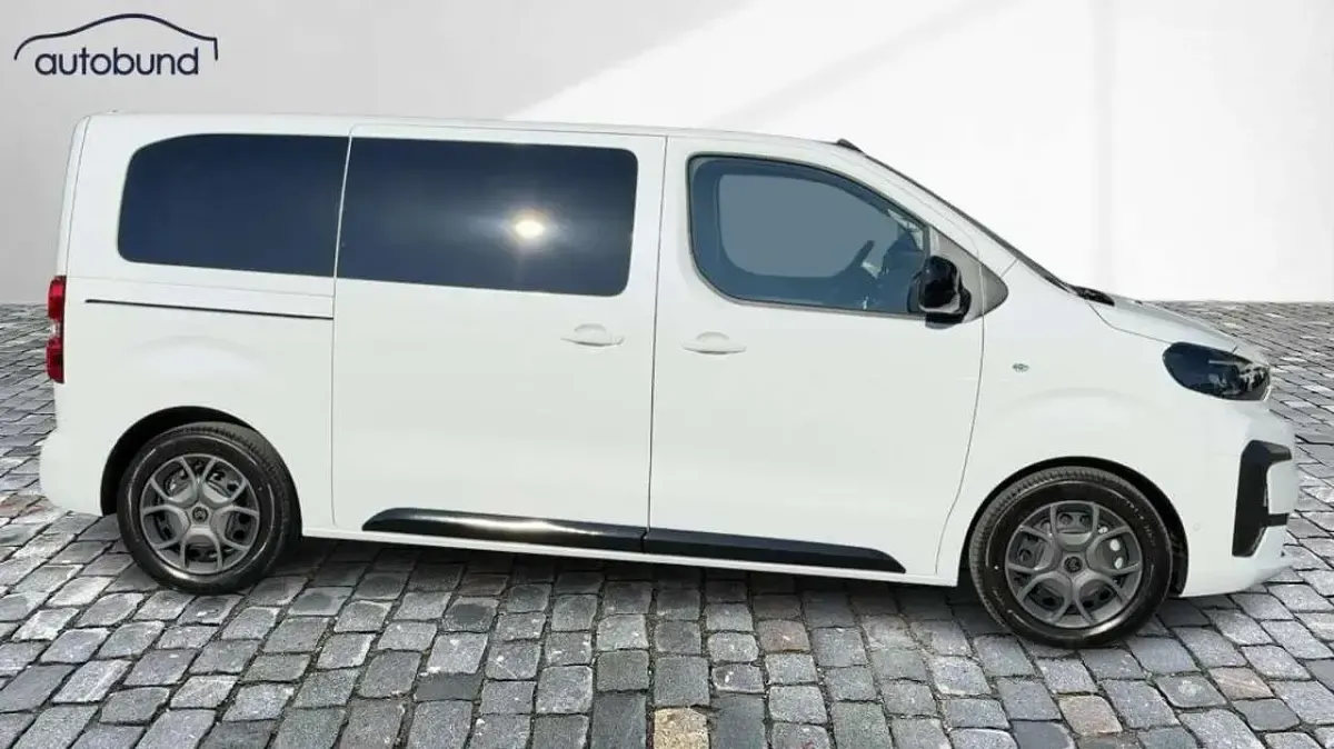 Gebraucht Citroën Spacetourer 180 PS (132 kW) 2025 Weiß Van / Kleinbus