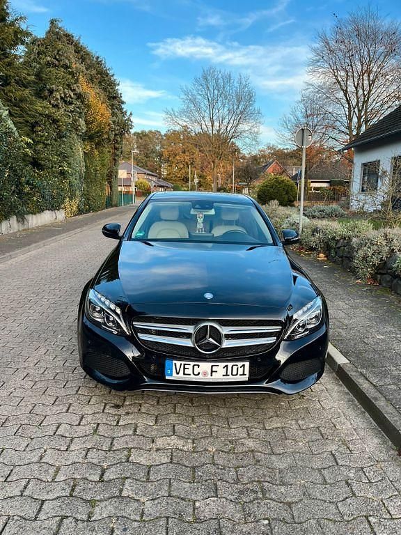 Gebraucht Mercedes C220 170 PS (125 kW) 2016 Schwarz Limousine