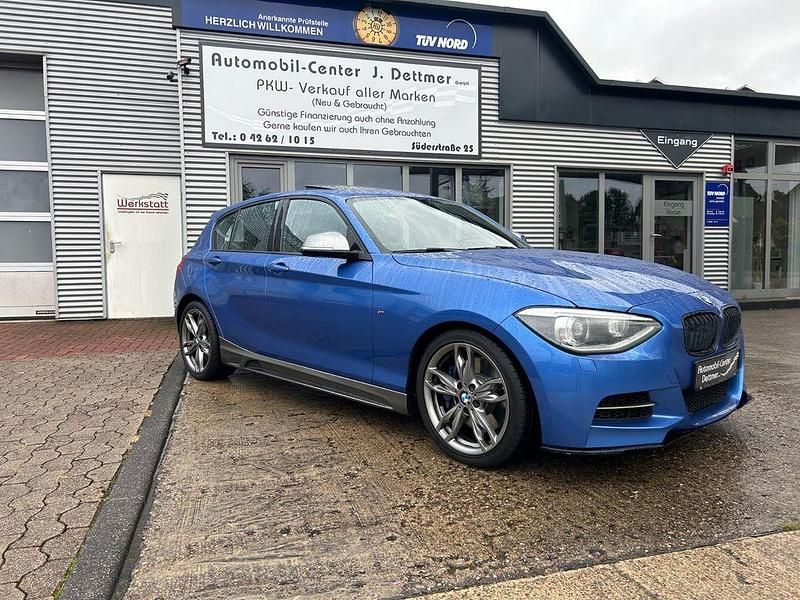 Blau Gebraucht 2014 BMW M135 Performance Kleinwagen | 19.480 € (Fairer Preis) - Bild 1/4