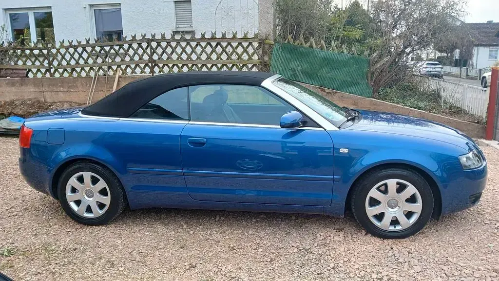 Gebraucht Audi A4 Cabriolet 170 PS (125 kW) 2003 Blau Cabrio