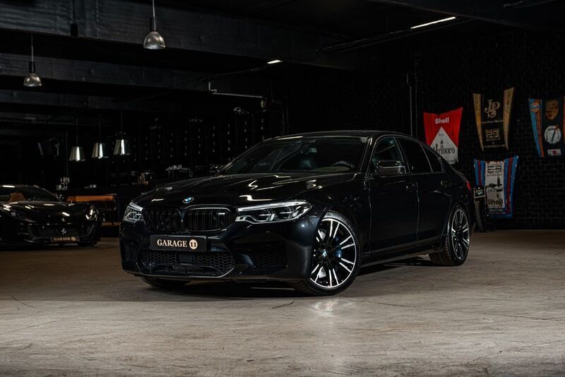 Schwarz Gebraucht 2018 BMW M5 Sport Line Limousine | 59.555 € (Fairer Preis) - Bild 1/4