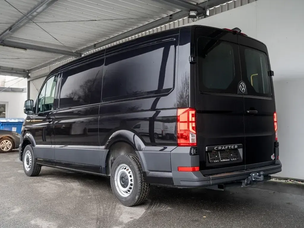Neu VW Crafter 177 PS (130 kW) 2025 Schwarz / deep black Van