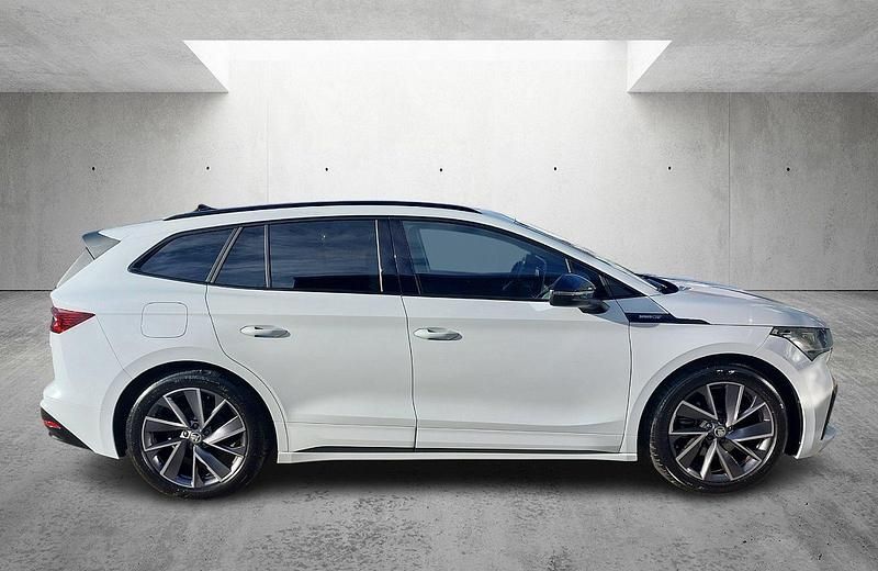 Gebraucht Skoda Enyaq iV SportLine 132 kW (180 PS) 2022 Weiß SUV