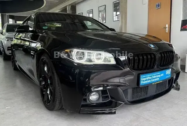 Gebraucht BMW 550 M Sport 449 PS (330 kW) 2014 Schwarz Limousine