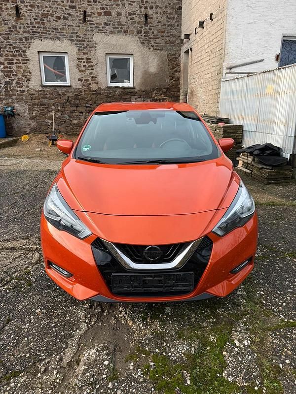 Gebraucht Nissan Micra 90 PS (66 kW) 2016 Orange Kleinwagen