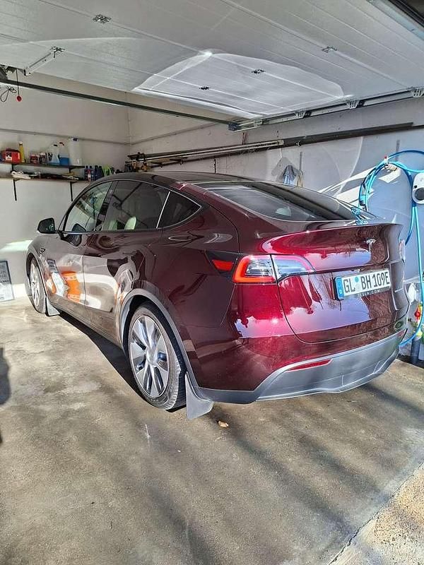 Gebraucht Tesla Model Y 378 kW (514 PS) 2023 Rot SUV