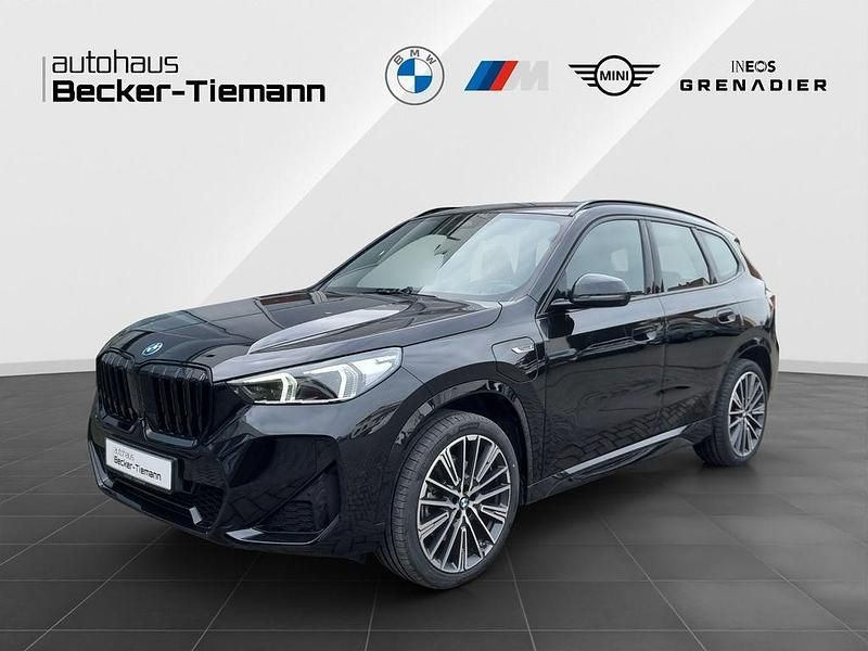 Schwarz Gebraucht 2023 BMW X1 Sport Line SUV | 43.801 € (Fairer Preis) - Bild 1/4