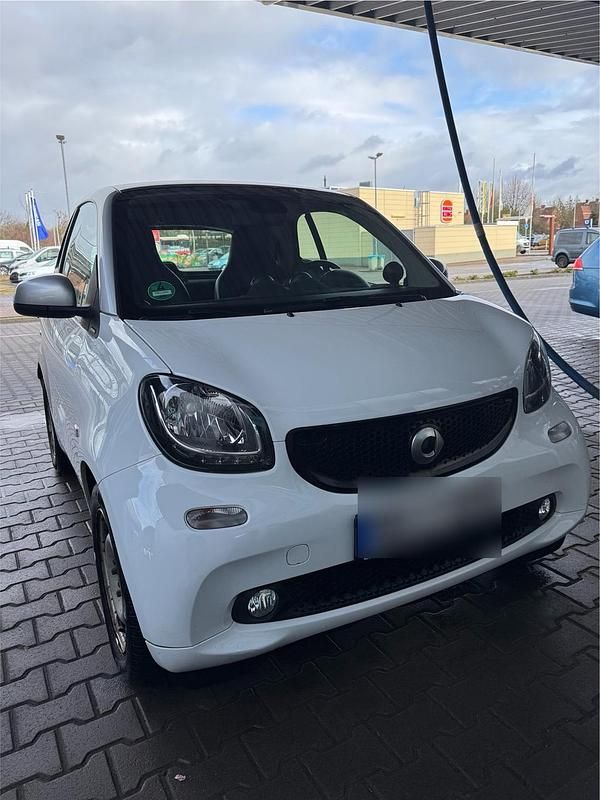 Gebraucht Smart ForTwo Coupé 90 PS (66 kW) 2015 Weiß Coupé
