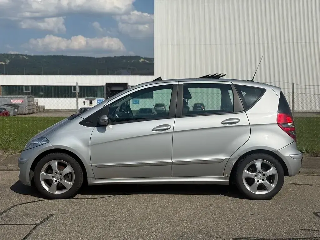 Gebraucht Mercedes A200 Avantgarde 140 PS (102 kW) 2005 Silber Van / Kleinbus