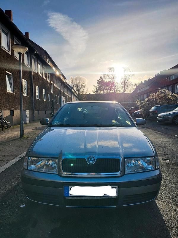 Gebraucht Skoda Octavia 115 PS (84 kW) 2002 Silber Limousine
