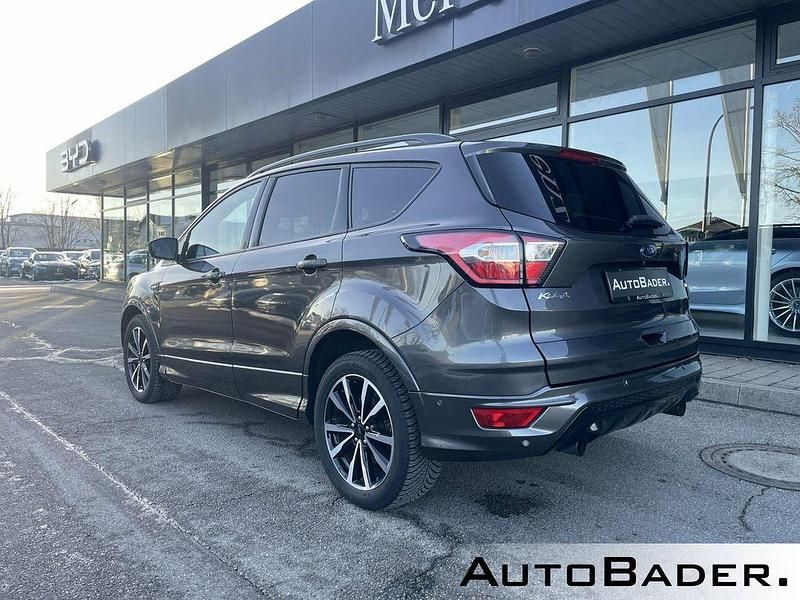 Gebraucht Ford Kuga ST-Line 175 PS (128 kW) 2020 Pn4dq0 magneticgrau () (metallic) SUV