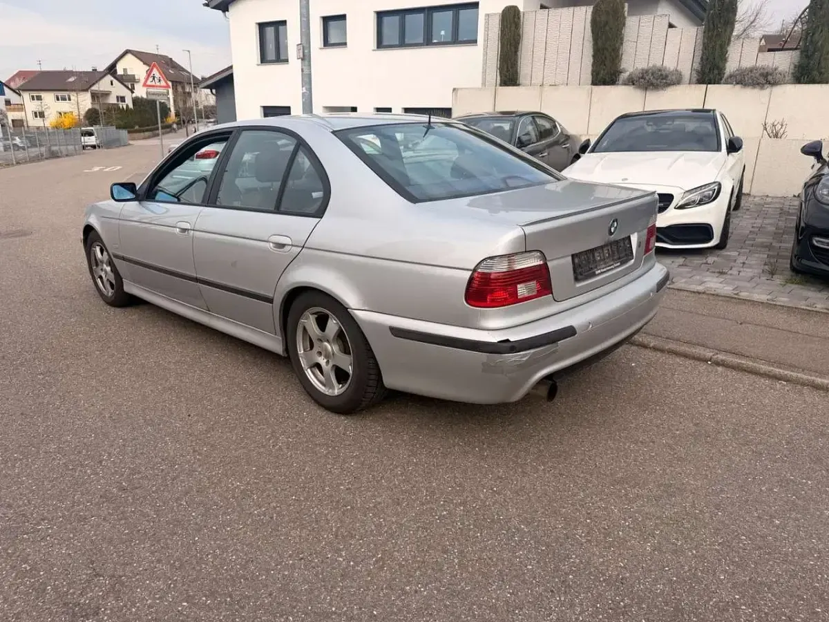 Gebraucht BMW 525 Exclusive 192 PS (141 kW) 2002 Silber Limousine
