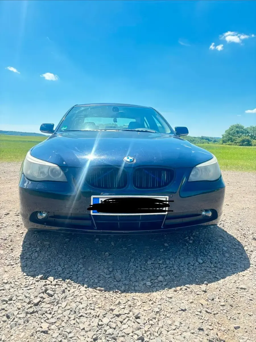Gebraucht BMW 523 177 PS (130 kW) 2005 Blau Limousine