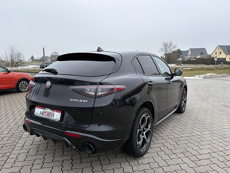 Gebraucht Alfa Romeo Stelvio Veloce 209 PS (153 kW) 2024 Nero vulcano SUV