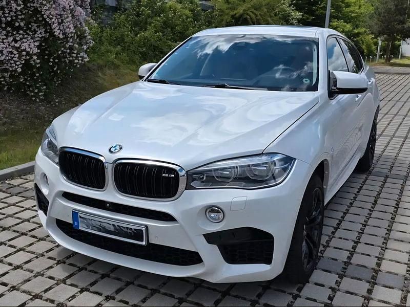 Weiß Gebraucht 2015 BMW X6 M Performance SUV | 36.600 € (Guter Preis) - Bild 1/4