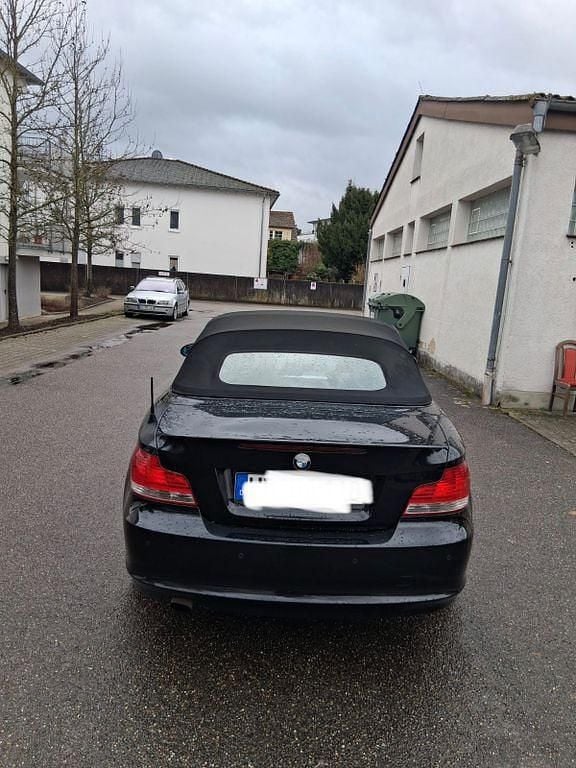 Gebraucht BMW 118 Cabriolet 143 PS (105 kW) 2008 Schwarz Cabrio