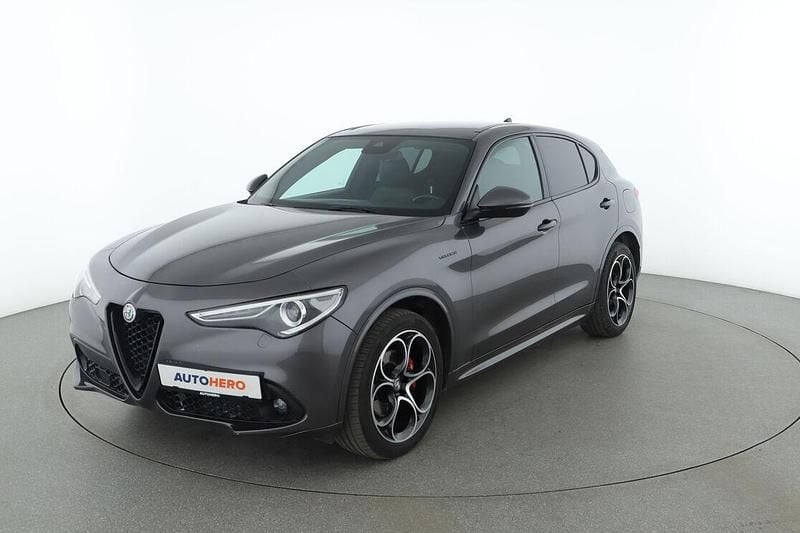 Grau Gebraucht 2020 Alfa Romeo Stelvio Veloce SUV | 27.480 € (Fairer Preis) - Bild 1/3