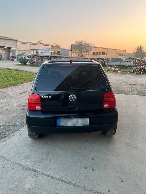 Gebraucht VW Lupo 60 PS (44 kW) 2004 Schwarz Kleinwagen
