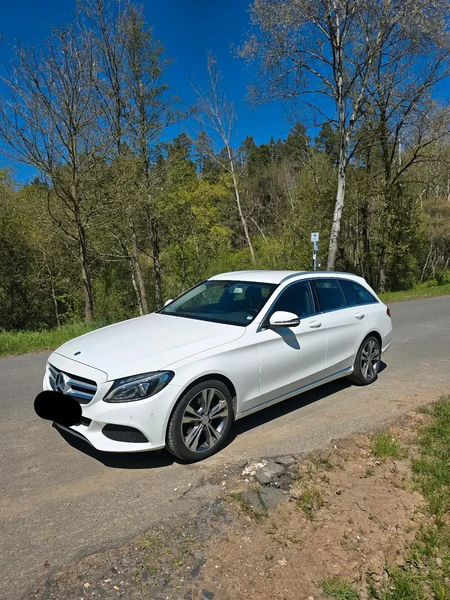 Gebraucht Mercedes C220 170 PS (125 kW) 2017 Weiß Kombi
