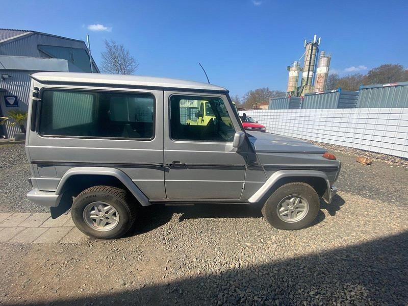 Gebraucht Mercedes 300 1993 Silber SUV