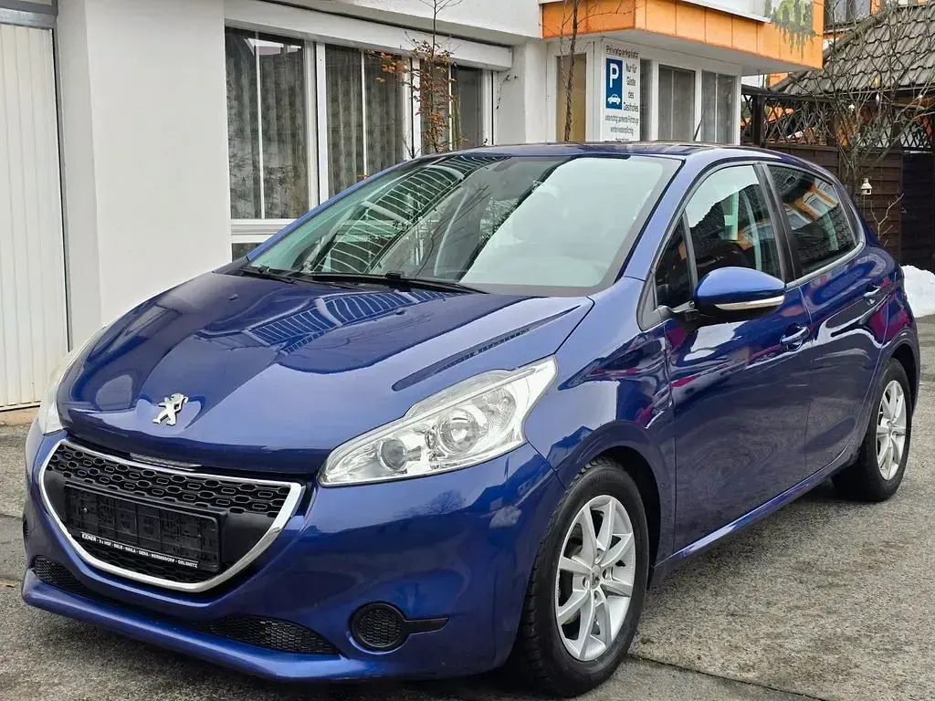 Gebraucht Peugeot 208 Active 82 PS (60 kW) 2014 Blau Kleinwagen