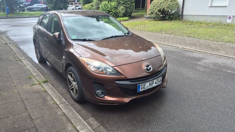 Braun Gebraucht 2013 Mazda 2 Limousine | 6.900 € (Fairer Preis) - Bild 1/4