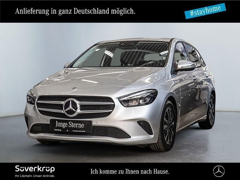 Gebraucht Mercedes B200 Style 150 PS (110 kW) 2022 Silber Van / Kleinbus