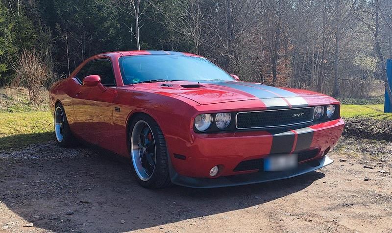 Second-hand Dodge Challenger 477 CP (350 kW) 2012 Roșu Coupe