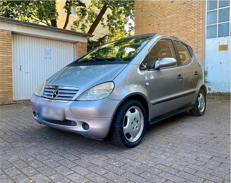 Silber Gebraucht 1998 Mercedes A140 Elegance Kleinwagen | 2.050 € (Etwas zu teuer) - Bild 1/4