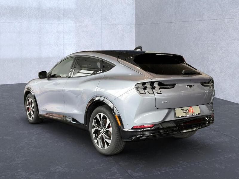 Gebraucht Ford Mustang Mach-E Premium 275 kW (375 PS) 2023 Iced/elite blue (metallic) SUV