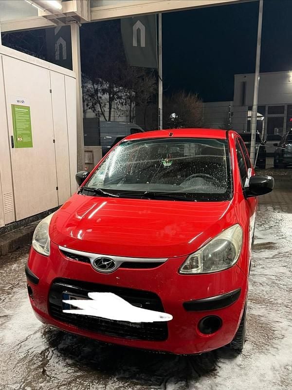 Gebraucht Hyundai i10 60 PS (44 kW) 2009 Rot Kleinwagen