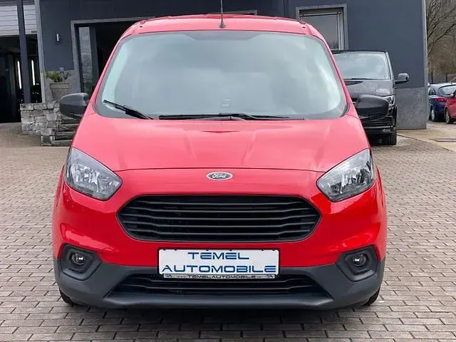 Gebraucht Ford Transit Trend 101 PS (74 kW) 2021 Rot (racerot) Van / Kleinbus
