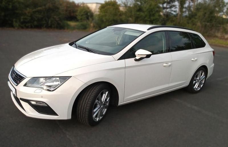 Weiß Gebraucht 2017 Seat Leon ST FR Kombi | 9.200 € (Guter Preis) - Bild 1/4