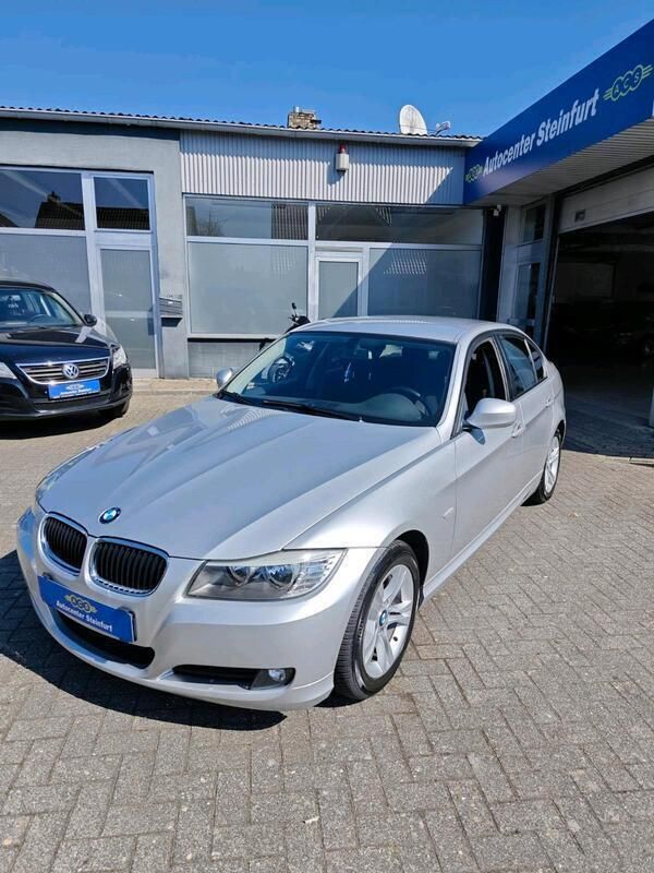 Grau Gebraucht 2008 BMW 320 Limousine | 2.600 € (Superpreis) - Bild 1/4