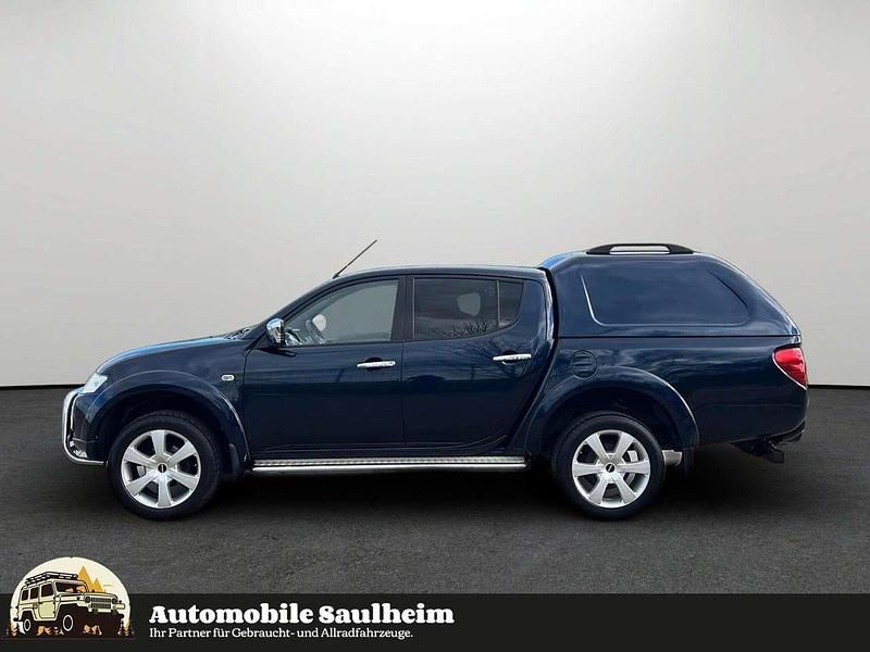 Gebraucht Mitsubishi L200 Intense 178 PS (130 kW) 2012 Blau Pickup