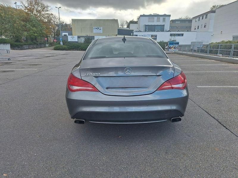 Gebraucht Mercedes CLA180 122 PS (89 kW) 2014 Grau Limousine