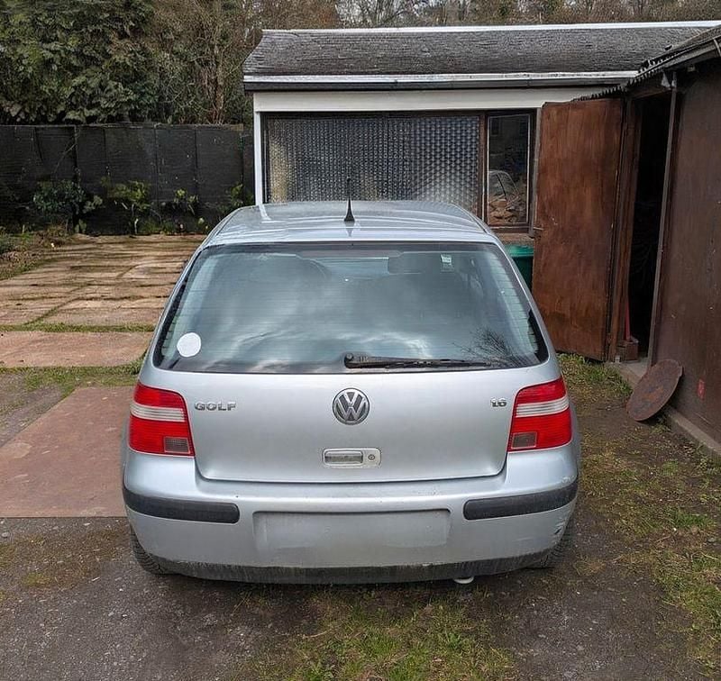 Gebraucht VW Golf IV Basis 102 PS (75 kW) 2003 Limousine