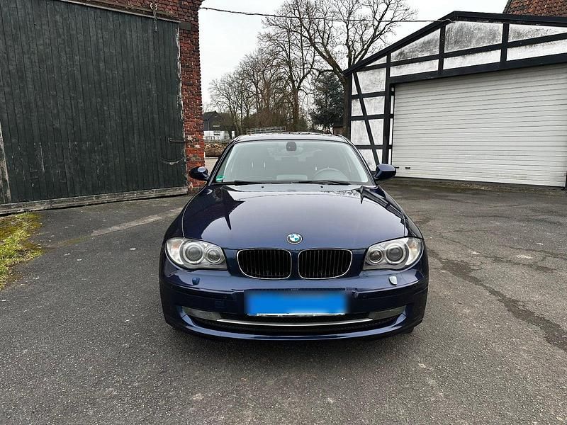 Gebraucht BMW 123 204 PS (150 kW) 2010 Blau Kleinwagen
