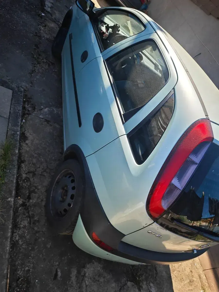 Gebraucht Opel Corsa 65 PS (47 kW) 2001 Andere farben Kleinwagen