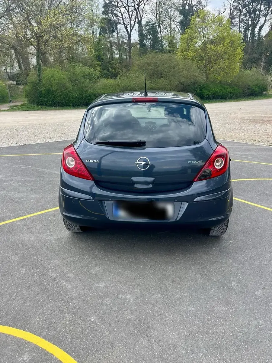 Gebraucht Opel Corsa Edition 69 PS (50 kW) 2010 Schwarz Kleinwagen