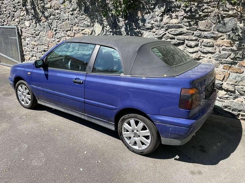Brugt VW Golf Cabriolet 90 HK (66 kW) 1997 Blå Cabriolet