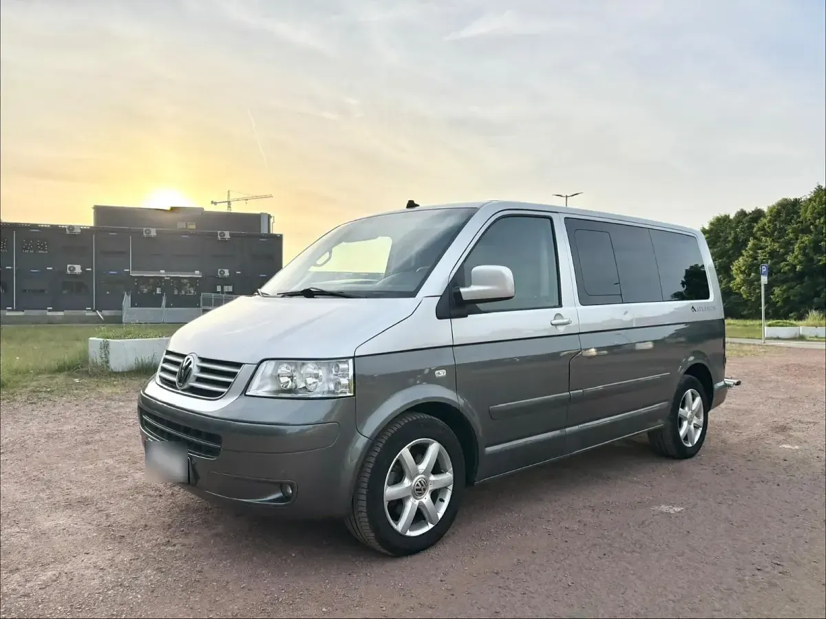 Gebraucht VW Multivan 174 PS (127 kW) 2007 Grau Van / Kleinbus