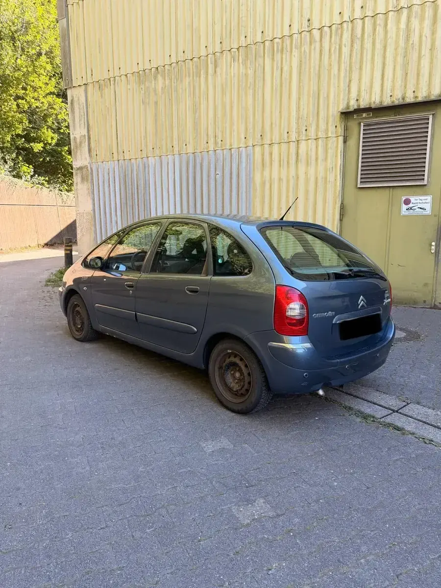 Gebraucht Citroën Xsara Picasso 109 PS (80 kW) 2004 Grau Van / Kleinbus