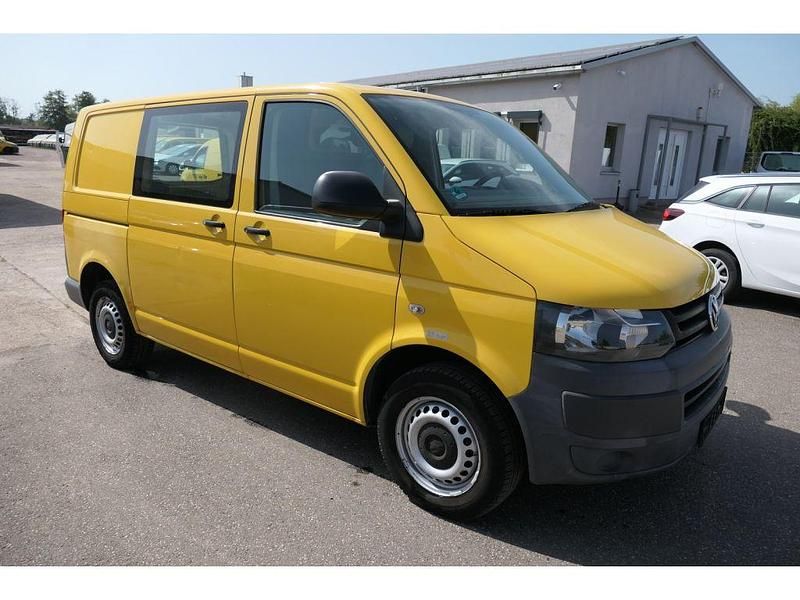 Gebraucht VW T5 84 PS (61 kW) 2012 Ginstergelb r1032 Van