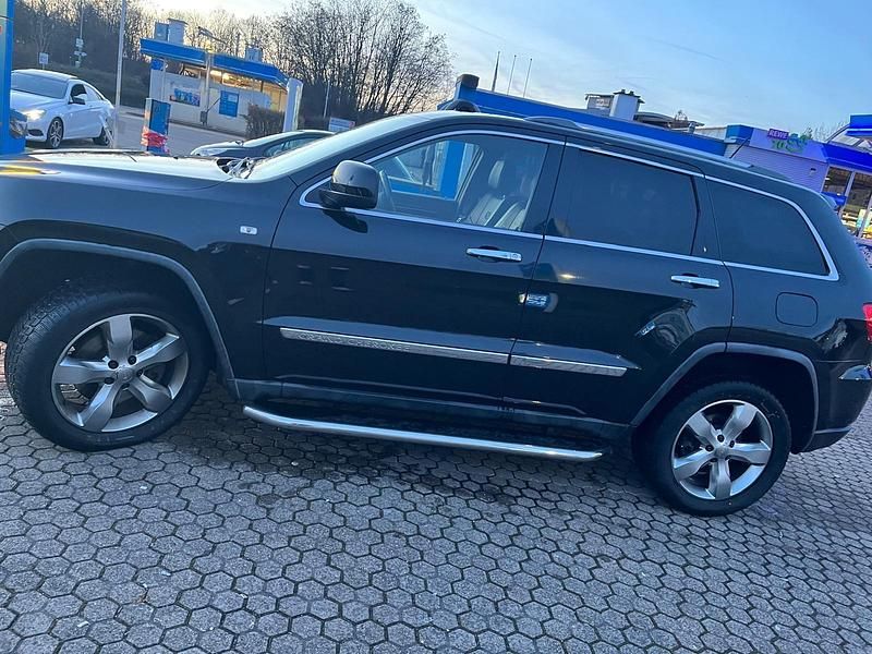 Gebraucht Jeep Grand Cherokee 245 PS (180 kW) 2011 Schwarz SUV