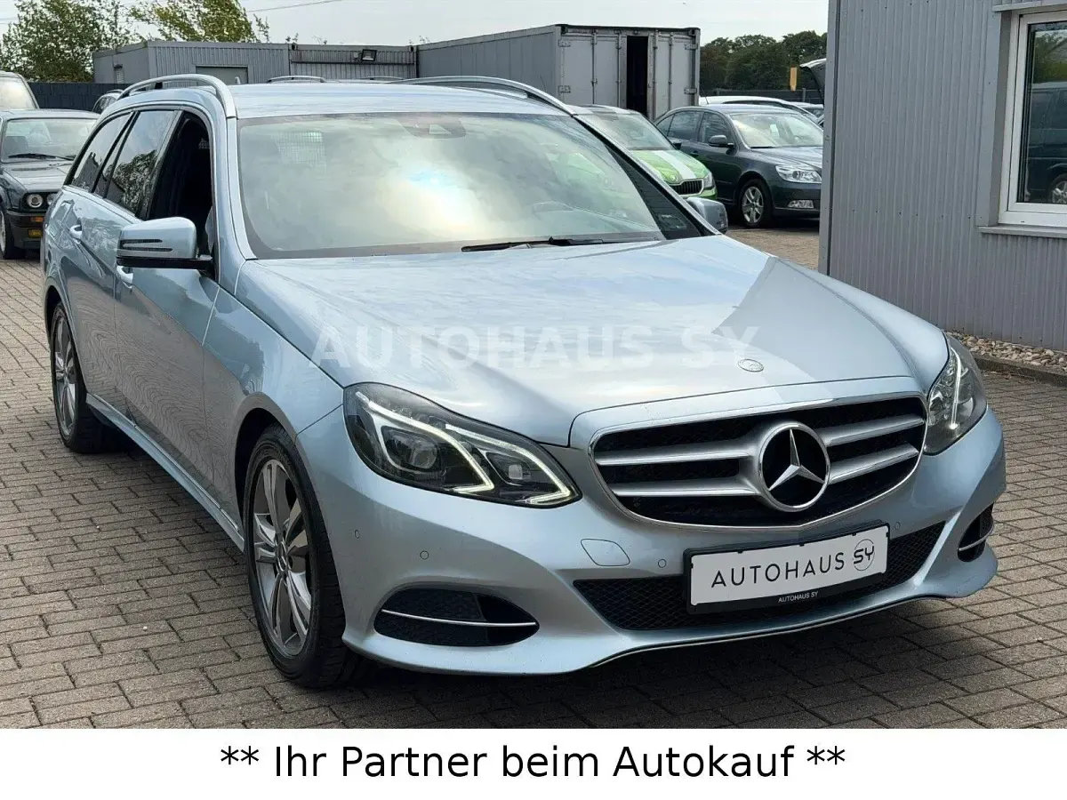 Gebraucht Mercedes E220 170 PS (125 kW) 2015 Silber Kombi