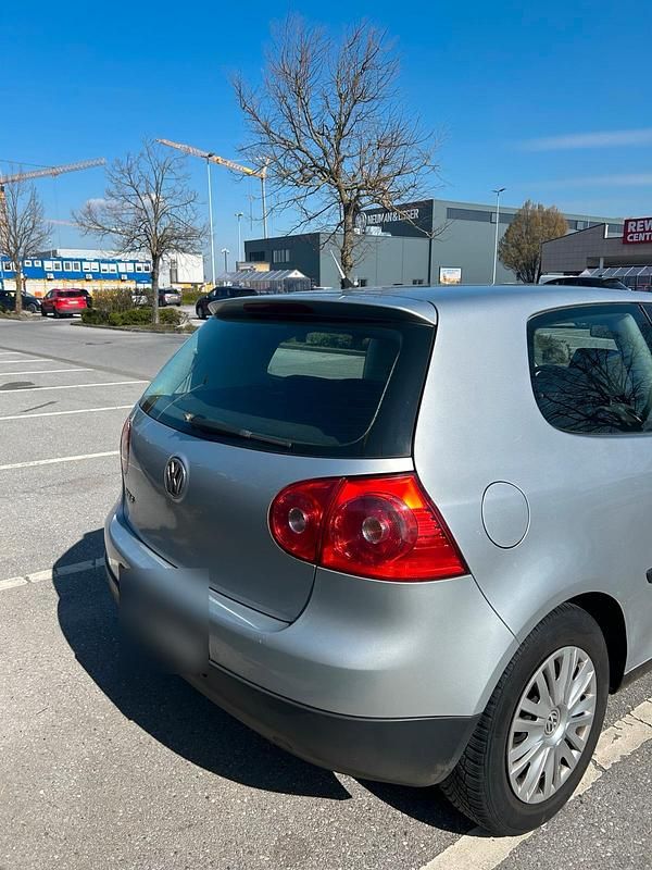 Gebraucht VW Golf V 80 PS (58 kW) 2007 Silber Kleinwagen